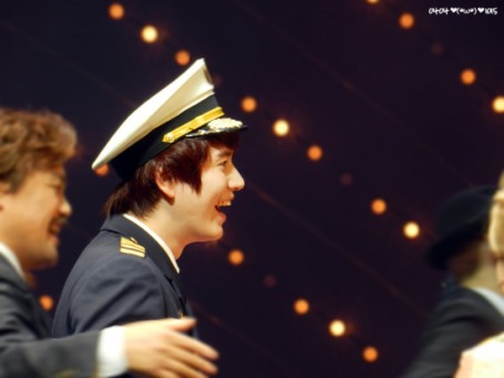 kyuhyun-catch-me-if-you-can2